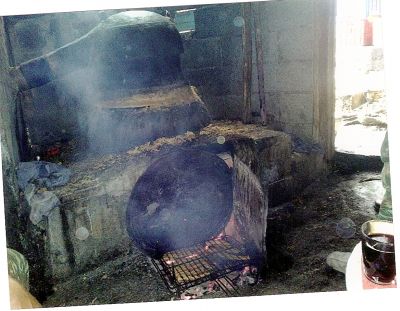 &Phi;&omega;&tau;&omicron;: &Alpha;&nu;&tau;&rho;έ&alpha;&sigmaf; &Alpha;&delta;&alpha;&mu;ό&pi;&omicron;&upsilon;&lambda;&omicron;&sigmaf;